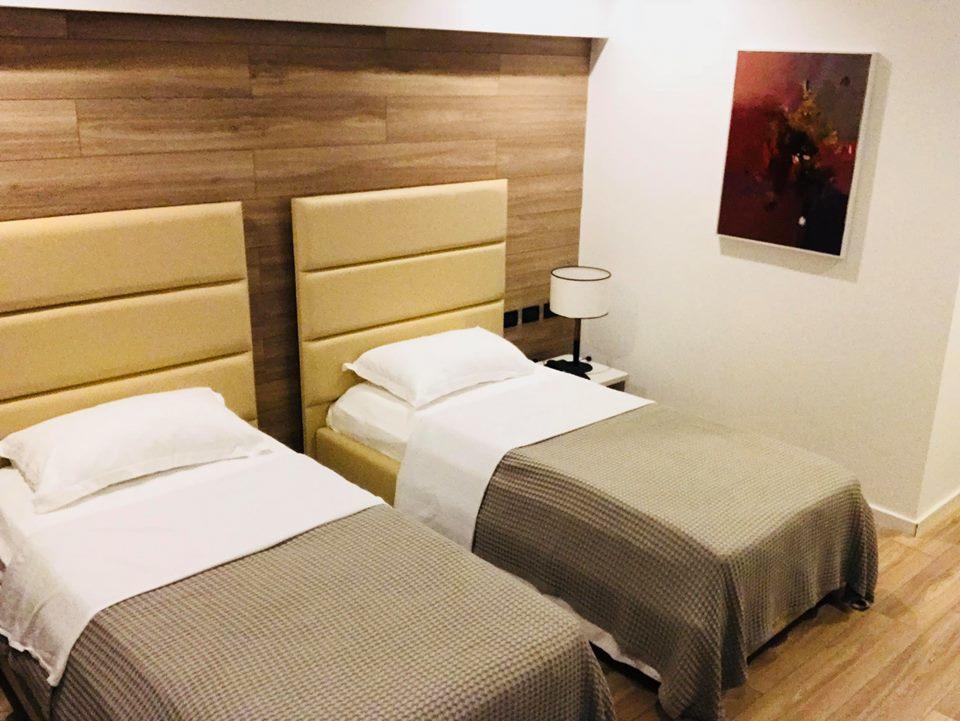Hotel Morina Palace Dhërmi Kültér fotó