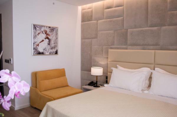 Hotel Morina Palace Dhërmi Kültér fotó